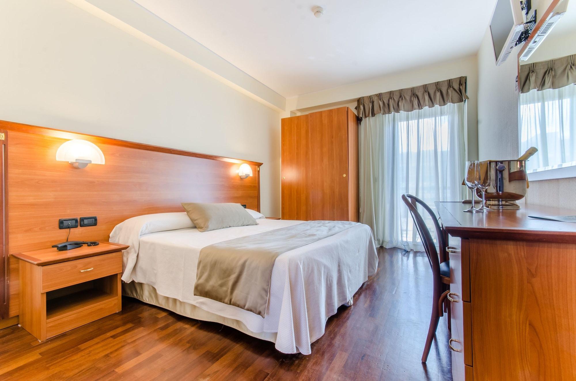 Hotel Federico II LʼAquila Kültér fotó