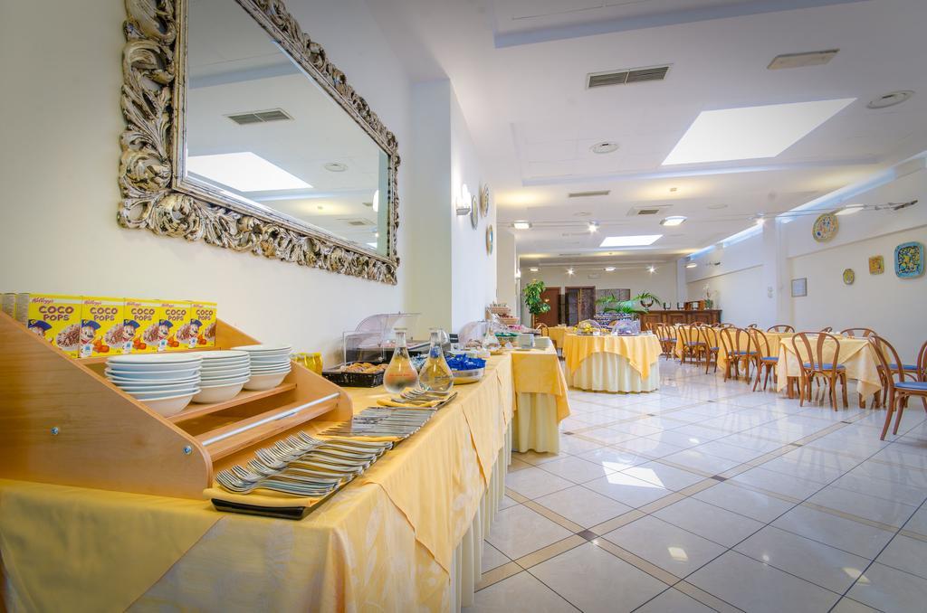 Hotel Federico II LʼAquila Kültér fotó