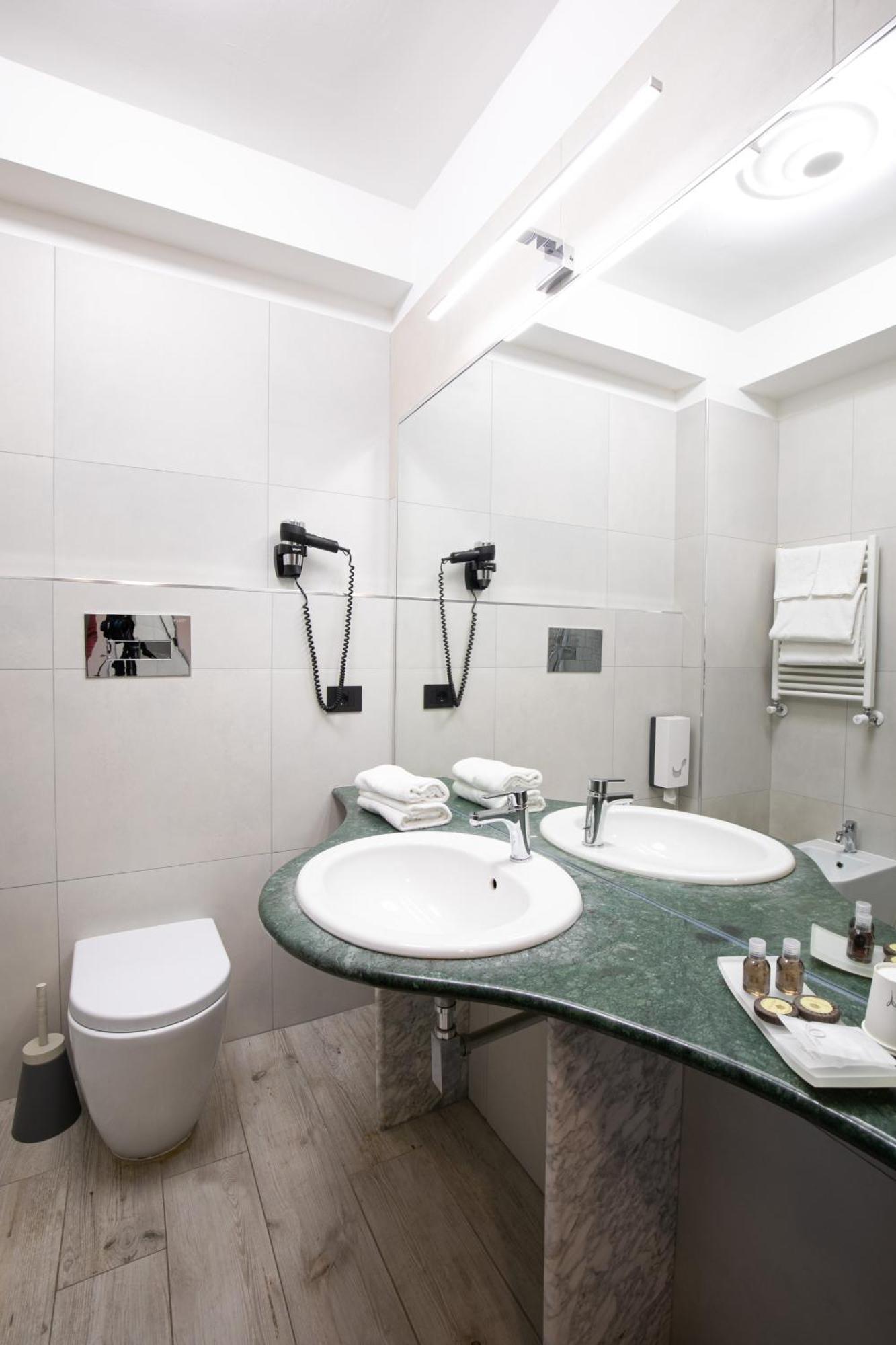 Hotel Federico II LʼAquila Kültér fotó