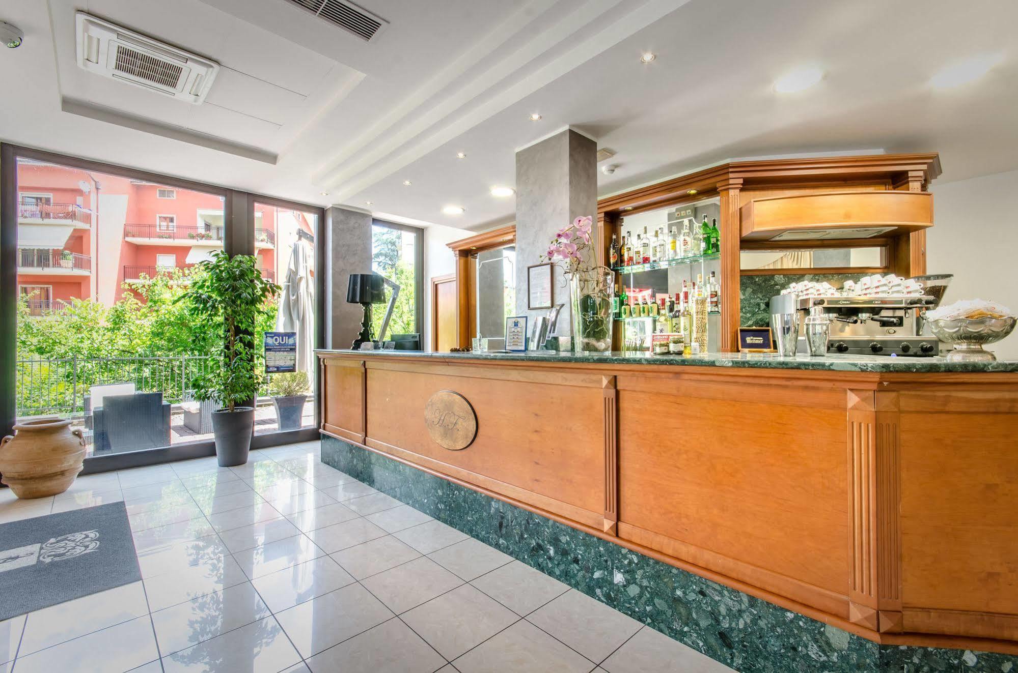 Hotel Federico II LʼAquila Kültér fotó